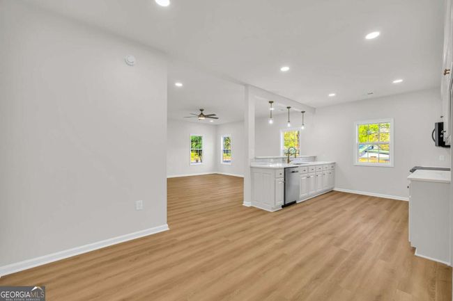 668 Brockton Rd, House other with 3 bedrooms, 2 bathrooms and 2 parking in Jefferson GA | Image 10