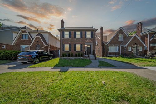 18941 Santa Rosa Dr, Detroit, MI, 48221-2248 | Card Image