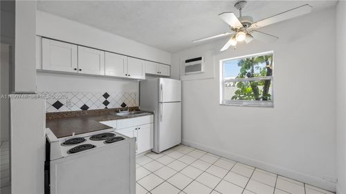 apt-3-400 Se 31st St, Fort Lauderdale, FL, 33316-4131 | Card Image