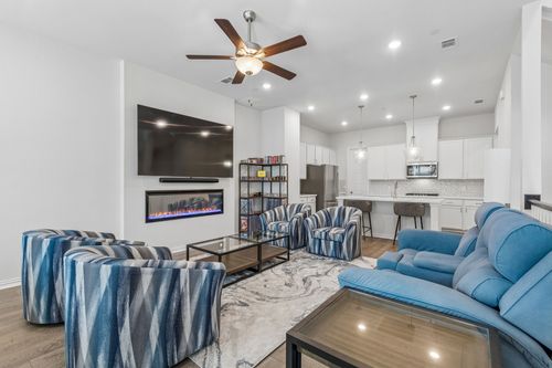 8352 Challenger Ln, Frisco, TX, 75034-8017 | Card Image
