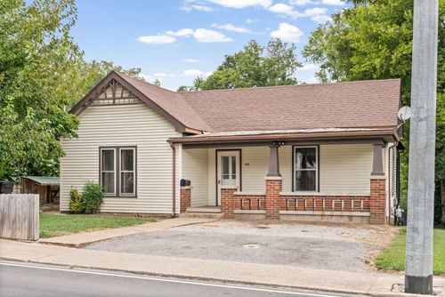 925 Crossland Ave, Clarksville, TN, 37040-4057 | Card Image