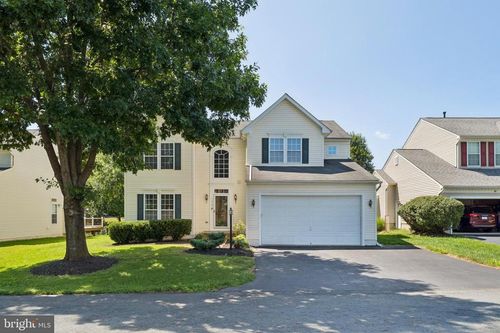 15121 Toccoa Ct, GAINESVILLE, VA, 20155-4880 | Card Image