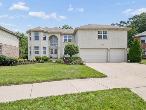 1527 Tienstra Ct, Homewood, IL, 60430-1352 | Card Image