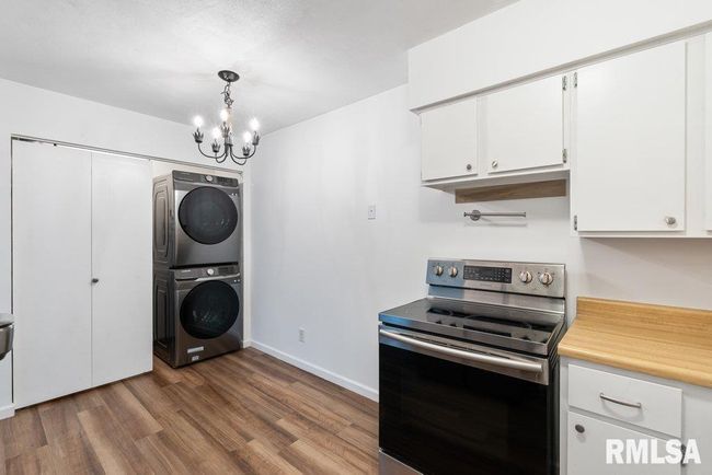 APT-4 - 3069 4 Th St, Condo with 2 bedrooms, 1 bathrooms and null parking in Moline IL | Image 8