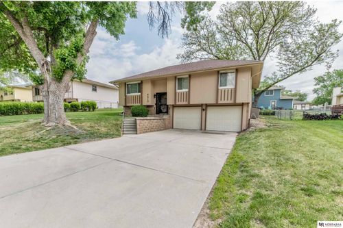 8513 S 47th St, Omaha, NE, 68157-2635 | Card Image