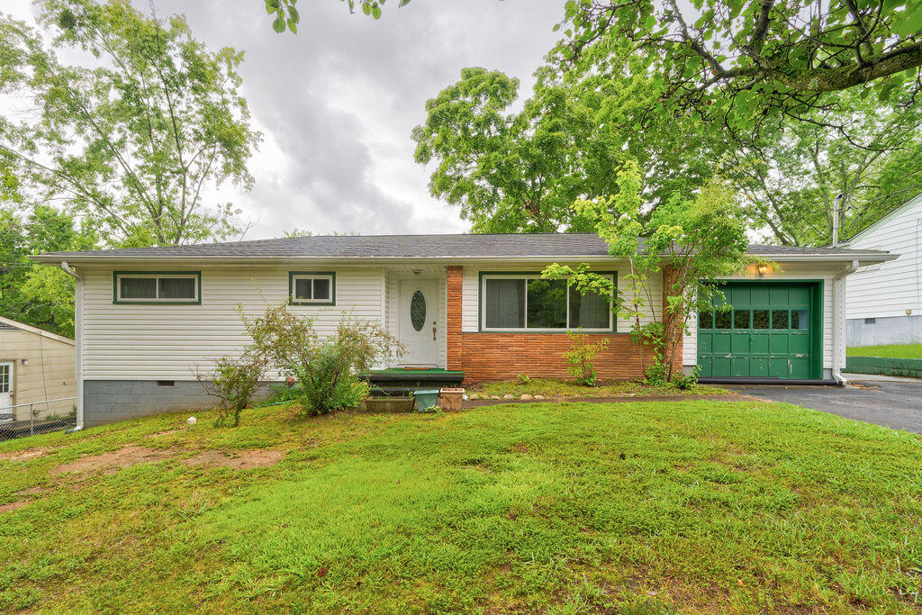 Shelby Cir, Chattanooga, TN 37412