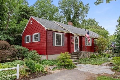 9 Brimblecomb Ave, Marblehead, MA, 01945-1501 | Card Image