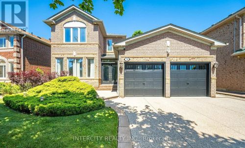 724 Peter Robertson Blvd, Brampton, ON, L6R1S9 | Card Image