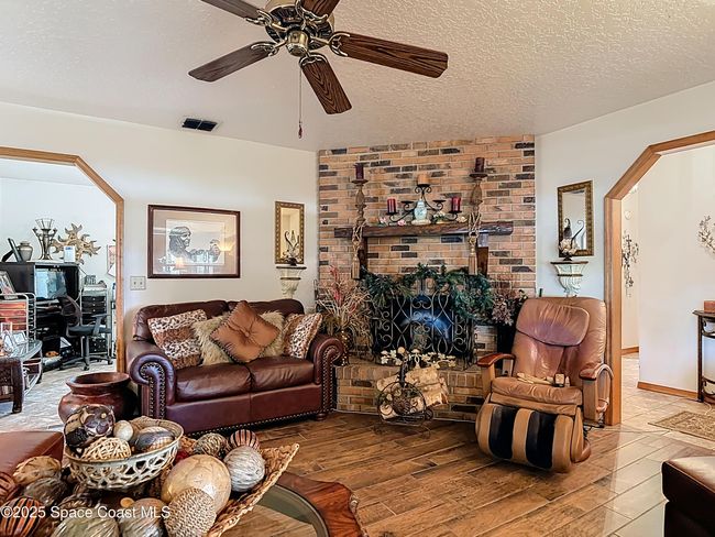 3320 Grantline Rd, House other with 3 bedrooms, 2 bathrooms and null parking in Mims FL | Image 23