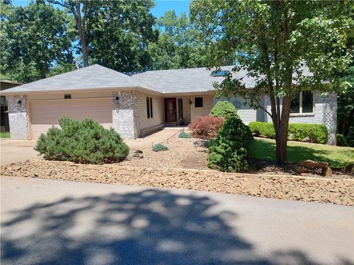 5 Ellesmere Ln, Bella Vista, AR, 72714-1703 | Card Image