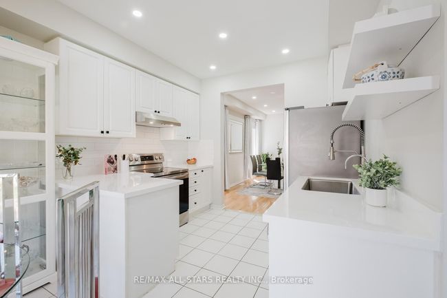 19 Coronet St, House other with 4 bedrooms, 4 bathrooms and 4 parking in Stouffville ON | Image 18