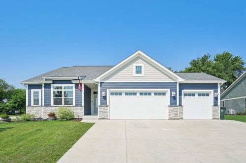 825 Fairway Drive, Twin Lakes, WI, 53181 | Card Image
