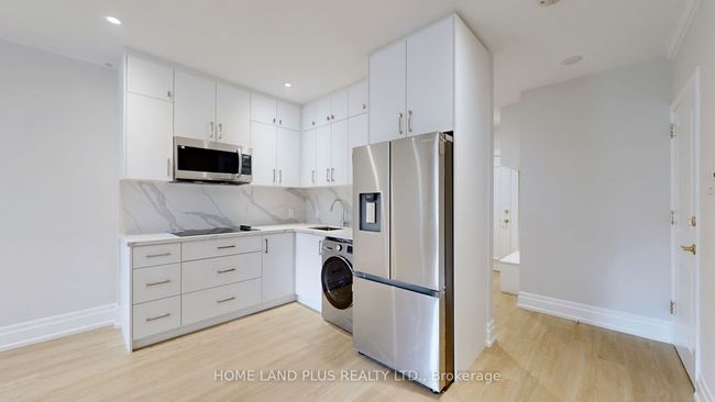 3 - 919 Avenue Rd, Home with 2 bedrooms, 1 bathrooms and 1 parking in Toronto ON | Image 24