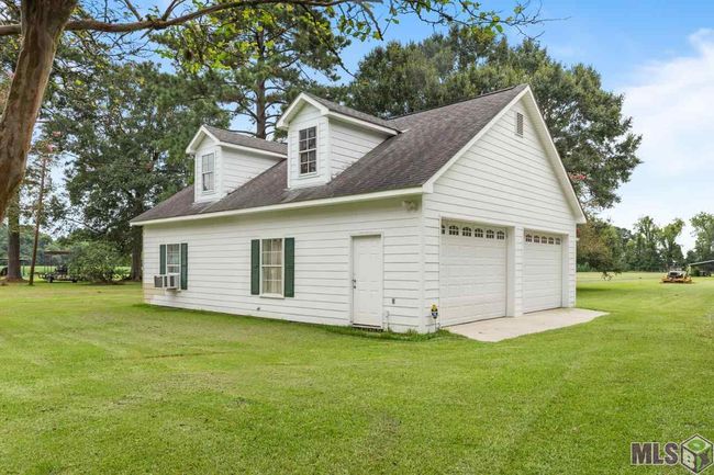 10515 Highway 411, House other with 4 bedrooms, 3 bathrooms and 4 parking in Maringouin LA | Image 28