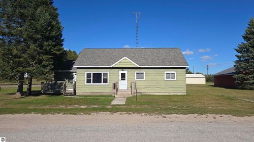 31378 W Main St, Trout Lake, MI, 49793-6800 | Card Image