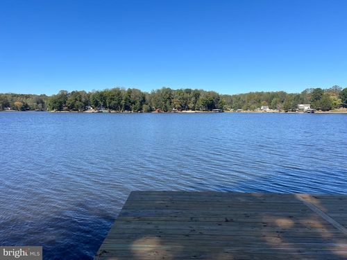 1134 S Lakeshore Dr, LOUISA, VA, 23093-5736 | Card Image