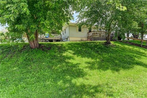111 Woodward St, Easton, MO, 64443-8101 | Card Image