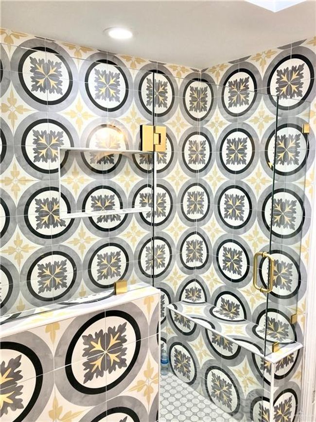 Detailed view | Image 20