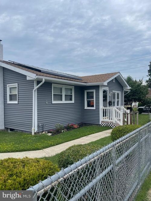 520 Bem St, Riverside, NJ, 08075-3306 | Card Image