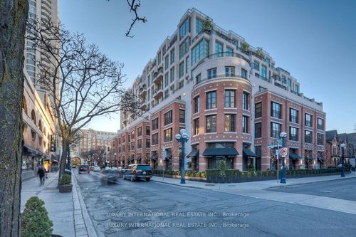 703-118 Yorkville Ave, Toronto, ON, M5R1H5 | Card Image