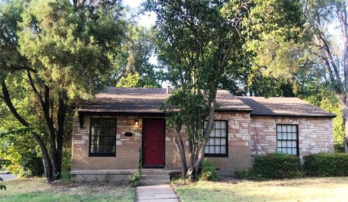 7428 Gaston Ave, Fort Worth, TX, 76116-7827 | Card Image