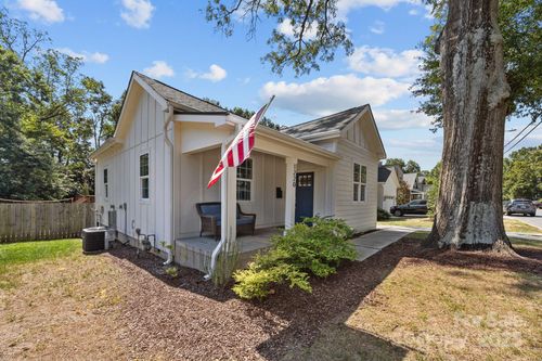 1220 Pamlico St, Charlotte, NC, 28205-2861 | Card Image