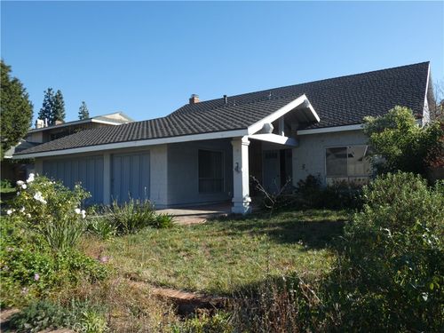 938 Oakcrest, Brea, CA, 92821 | Card Image