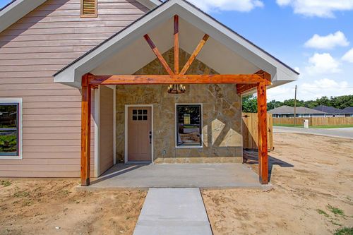 509 Milam St, Hearne, TX, 77859-2171 | Card Image