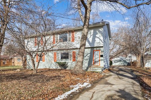 4315 Urbandale Ave, Des Moines, IA, 50310-3460 | Card Image