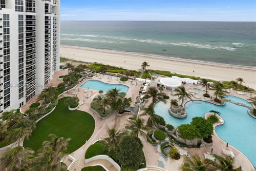 1604-18001 Collins Ave, Sunny Isles Beach, FL, 33160-2722 | Card Image