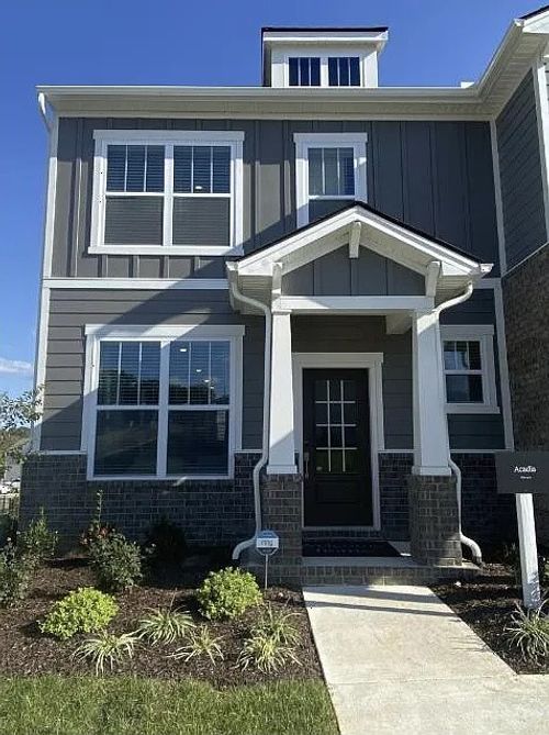 2739 Fordham St, Columbia, TN, 38401-3872 | Card Image