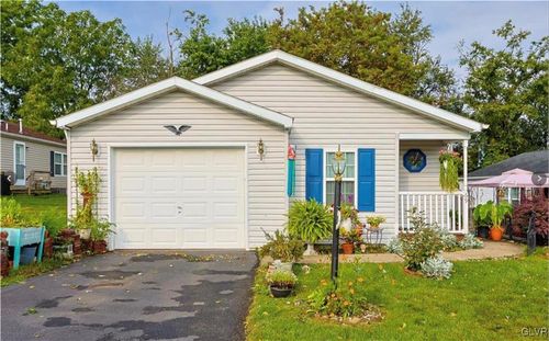 69 Penny Ln, Forks Twp, PA, 18040-8357 | Card Image