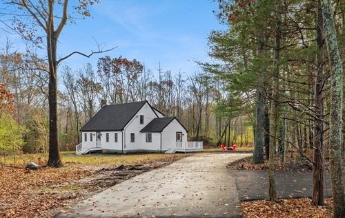 52 Anthony St, Berkley, MA, 02779-1602 | Card Image