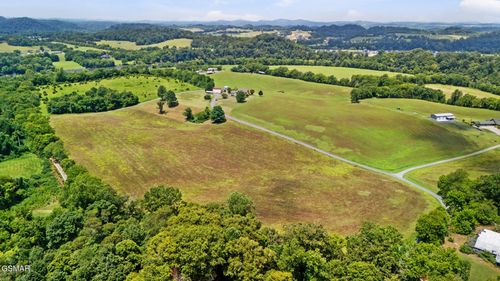 4 Bent Rd, Kodak, TN, 37764 | Card Image