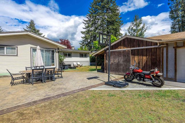21444 121 Avenue, House other with 5 bedrooms, 2 bathrooms and 4 parking in Maple Ridge BC | Image 30