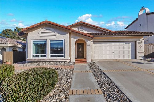 834 N 5th St, Grover Beach, CA, 93433-1300 | Card Image