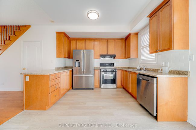 69 Cathedral High St, House attached with 5 bedrooms, 4 bathrooms and 2 parking in Markham ON | Image 8