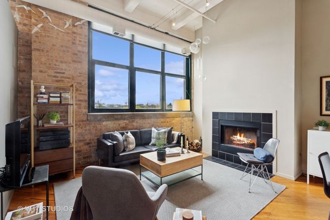 APT-305 - 601 Linden Pl, Condo with 2 bedrooms, 1 bathrooms and 1 parking in Evanston IL | Image 8