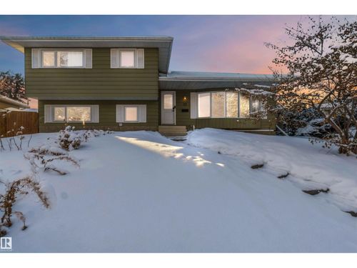 {{alt}} | Card Image