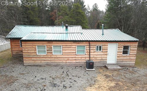 9871 Manitowac Rd, Saint Helen, MI, 48656-7502 | Card Image