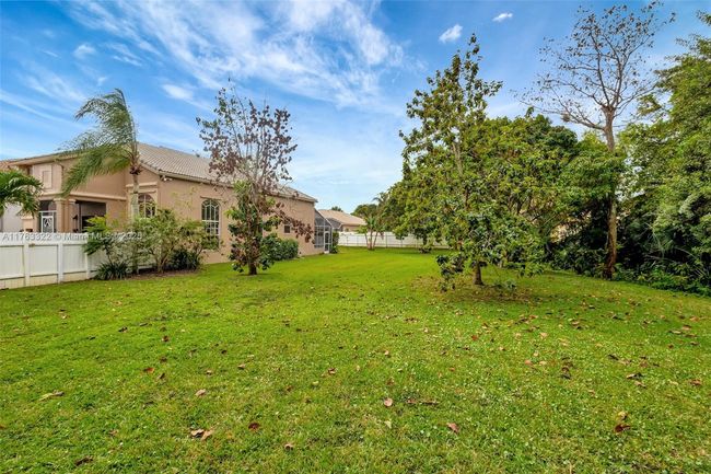251 Saratoga Blvd E, House other with 4 bedrooms, 3 bathrooms and null parking in Royal Palm Beach FL | Image 41