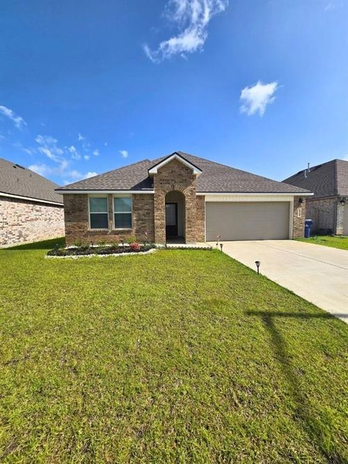 8060 Olde Town Ct, Alexandria, LA, 71303-4070 | Card Image