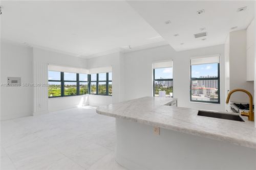 7a-2421 Lake Pancoast Dr, Miami Beach, FL, 33140-4687 | Card Image
