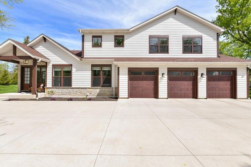19872 79th Street, Bristol, WI, 53104 | Card Image