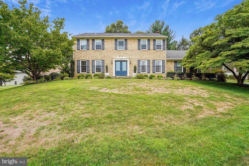 1424 Rosewood Hill Dr, VIENNA, VA, 22182-1484 | Card Image