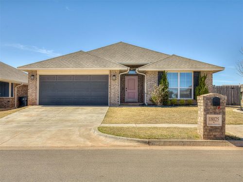 18025 Sunny Stone Ct, Edmond, OK, 73012-2811 | Card Image