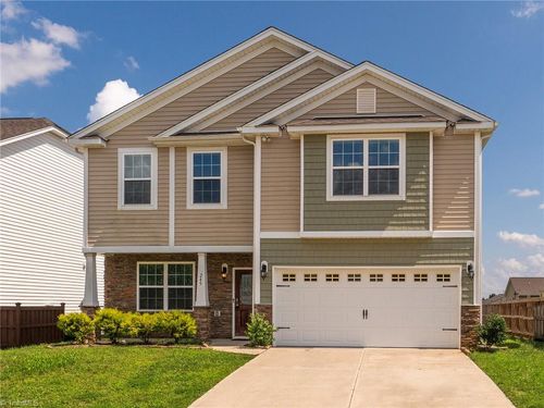 245 Spaulding St, Burlington, NC, 27215-7385 | Card Image