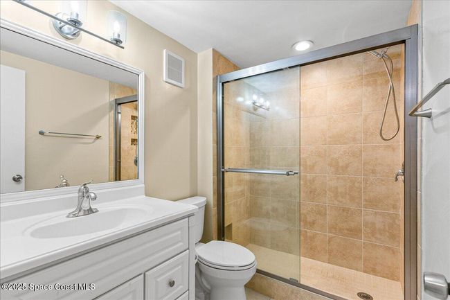 APT-103 - 6165 S Mirror Lake Dr, Condo with 2 bedrooms, 2 bathrooms and null parking in Sebastian FL | Image 24
