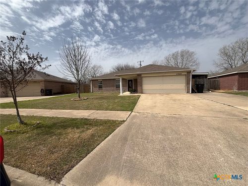5909 Medina Dr, Killeen, TX, 76542-6248 | Card Image