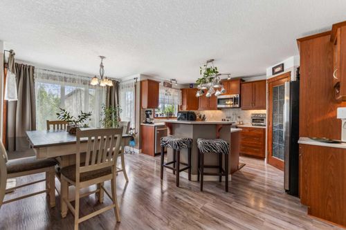 123 Hawkmere View, Chestermere, AB, T1X1T7 | Card Image